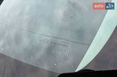 Внедорожник / Кроссовер Mitsubishi Outlander 2021 в 