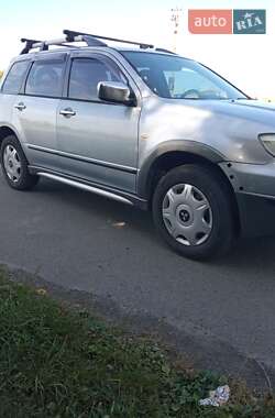 Внедорожник / Кроссовер Mitsubishi Outlander 2005 в  фото 8 Внедорожник / Кроссовер Mitsubishi Outlander 2005 в