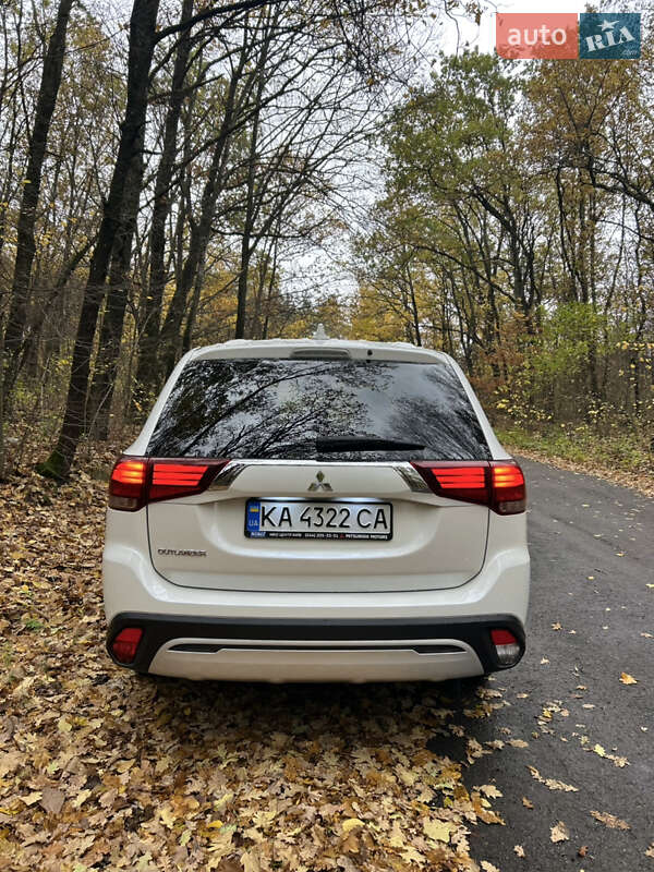 Внедорожник / Кроссовер Mitsubishi Outlander 2020 в Чернигове фото 7 Внедорожник / Кроссовер Mitsubishi Outlander 2020 в Чернигове