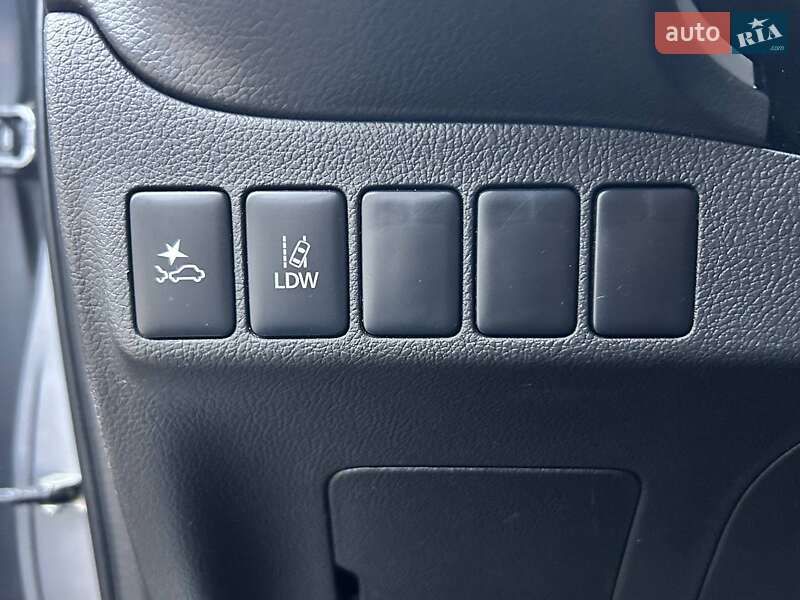 Позашляховик / Кросовер Mitsubishi Outlander 2020 в Одесі фото 16 Позашляховик / Кросовер Mitsubishi Outlander 2020 в Одесі