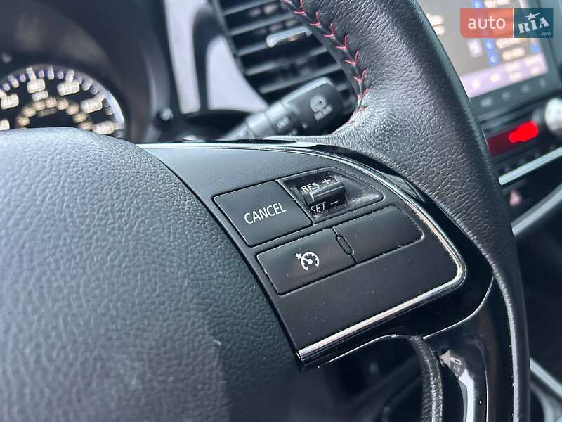 Позашляховик / Кросовер Mitsubishi Outlander 2020 в Одесі фото 20 Позашляховик / Кросовер Mitsubishi Outlander 2020 в Одесі