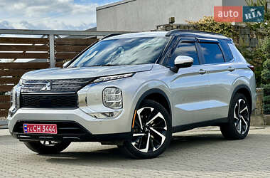 Позашляховик / Кросовер Mitsubishi Outlander 2022 в  Позашляховик / Кросовер Mitsubishi Outlander 2022 в