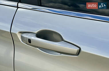 Позашляховик / Кросовер Mitsubishi Outlander 2022 в  фото 26 Позашляховик / Кросовер Mitsubishi Outlander 2022 в