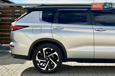 Позашляховик / Кросовер Mitsubishi Outlander 2022 в  фото 29 Позашляховик / Кросовер Mitsubishi Outlander 2022 в