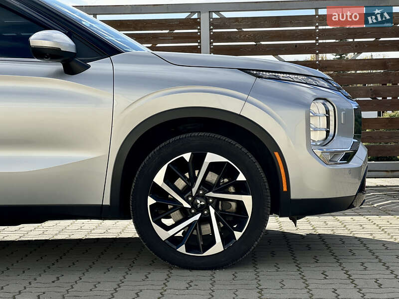 Позашляховик / Кросовер Mitsubishi Outlander 2022 в Стрию фото 31 Позашляховик / Кросовер Mitsubishi Outlander 2022 в Стрию