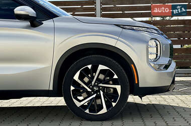 Позашляховик / Кросовер Mitsubishi Outlander 2022 в  фото 31 Позашляховик / Кросовер Mitsubishi Outlander 2022 в