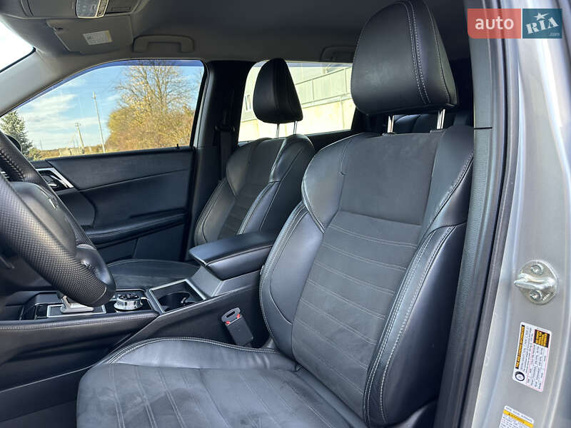 Позашляховик / Кросовер Mitsubishi Outlander 2022 в Стрию фото 52 Позашляховик / Кросовер Mitsubishi Outlander 2022 в Стрию