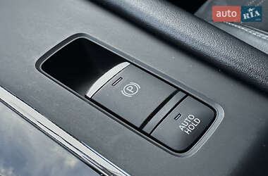 Позашляховик / Кросовер Mitsubishi Outlander 2022 в  фото 64 Позашляховик / Кросовер Mitsubishi Outlander 2022 в