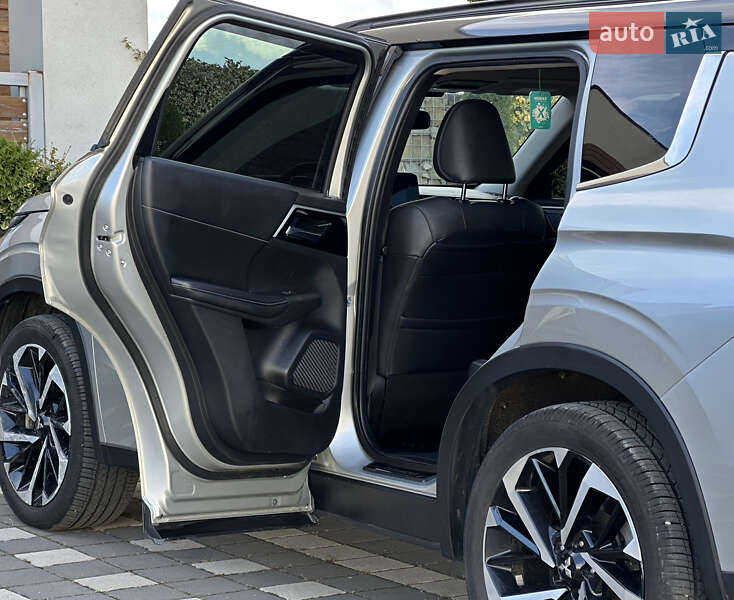 Позашляховик / Кросовер Mitsubishi Outlander 2022 в Стрию фото 72 Позашляховик / Кросовер Mitsubishi Outlander 2022 в Стрию