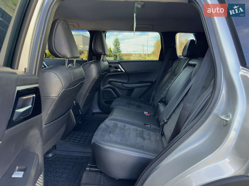 Позашляховик / Кросовер Mitsubishi Outlander 2022 в Стрию фото 75 Позашляховик / Кросовер Mitsubishi Outlander 2022 в Стрию