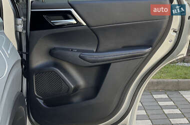 Позашляховик / Кросовер Mitsubishi Outlander 2022 в  фото 82 Позашляховик / Кросовер Mitsubishi Outlander 2022 в