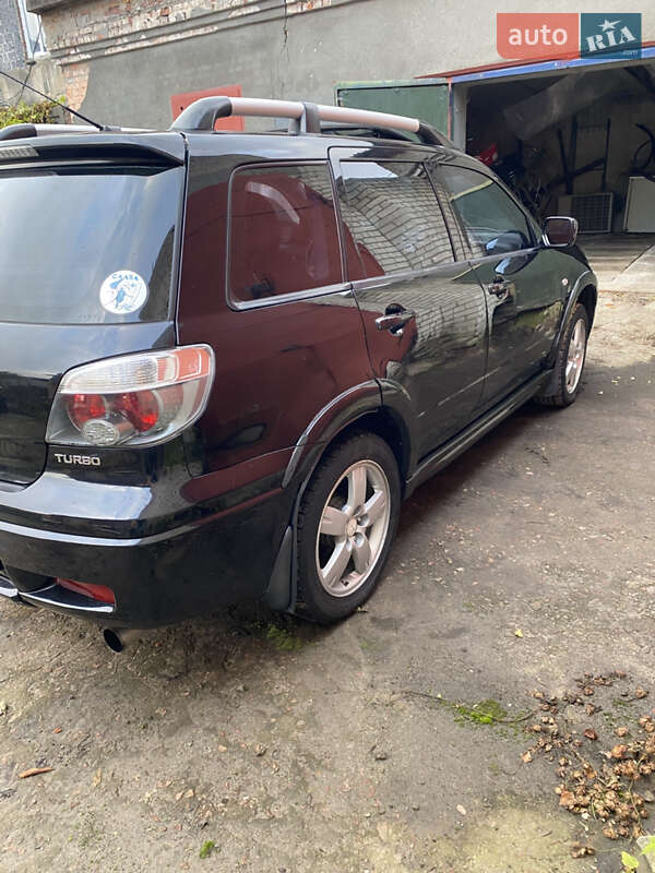 Позашляховик / Кросовер Mitsubishi Outlander 2006 в Конотопі