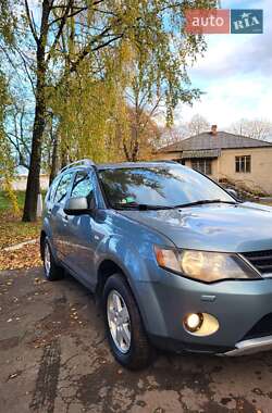 Внедорожник / Кроссовер Mitsubishi Outlander 2008 в 