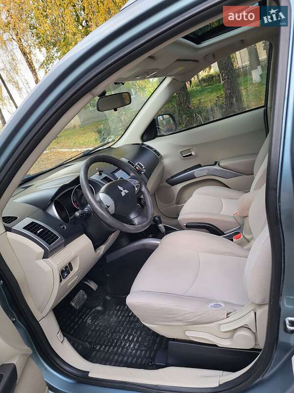 Позашляховик / Кросовер Mitsubishi Outlander 2008 в Теофіполі фото 32 Позашляховик / Кросовер Mitsubishi Outlander 2008 в Теофіполі