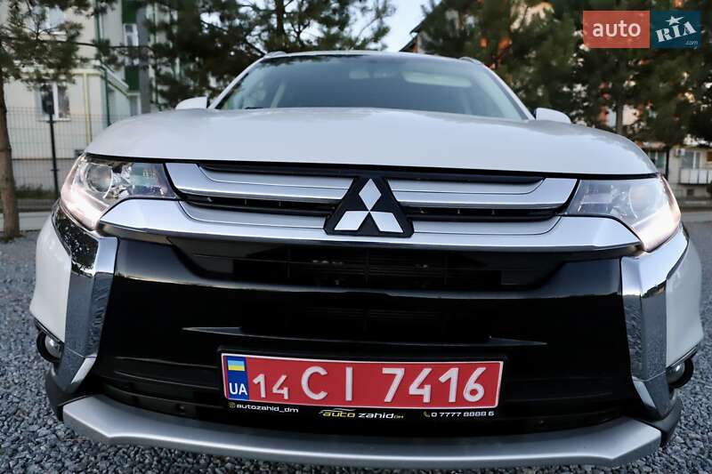 Внедорожник / Кроссовер Mitsubishi Outlander 2018 в Дрогобыче фото 13 Внедорожник / Кроссовер Mitsubishi Outlander 2018 в Дрогобыче