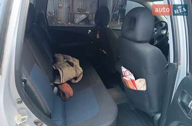 Позашляховик / Кросовер Mitsubishi Outlander 2007 в  фото 19 Позашляховик / Кросовер Mitsubishi Outlander 2007 в