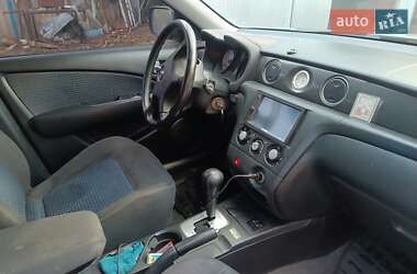 Позашляховик / Кросовер Mitsubishi Outlander 2007 в  фото 22 Позашляховик / Кросовер Mitsubishi Outlander 2007 в