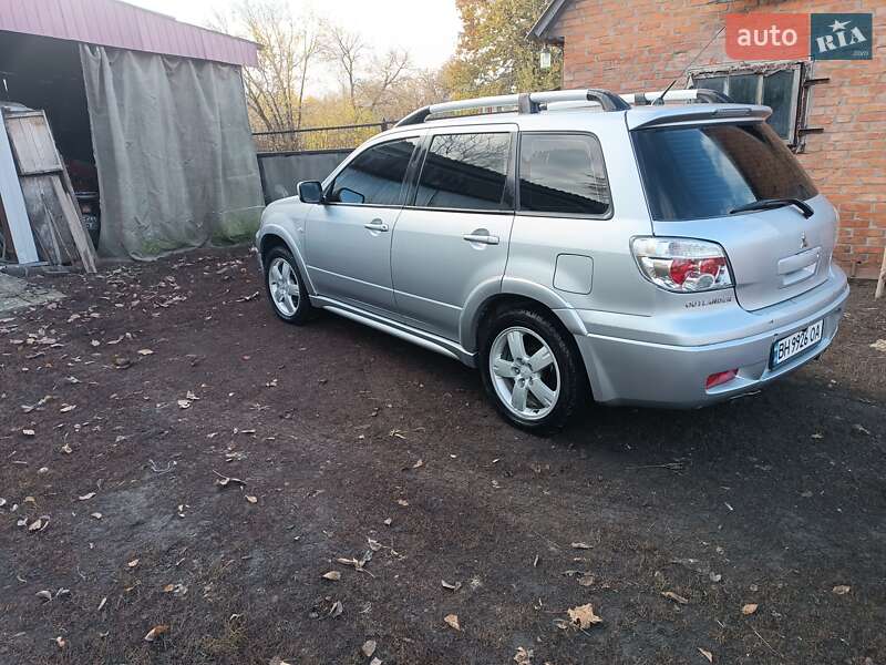 Внедорожник / Кроссовер Mitsubishi Outlander 2007 в Зенькове