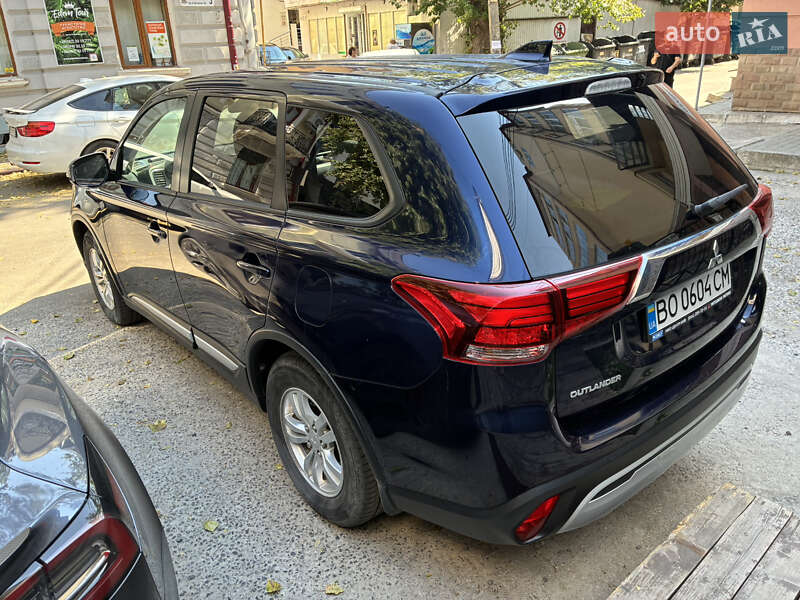 Позашляховик / Кросовер Mitsubishi Outlander 2020 в Тернополі