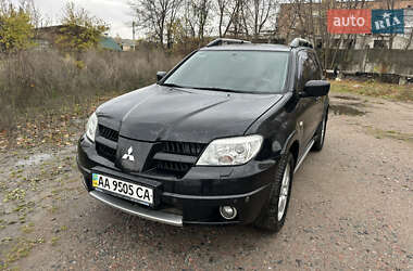 Позашляховик / Кросовер Mitsubishi Outlander 2006 в 