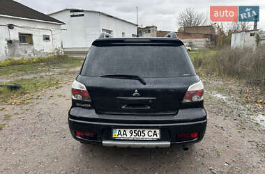 Позашляховик / Кросовер Mitsubishi Outlander 2006 в 