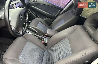 Позашляховик / Кросовер Mitsubishi Outlander 2006 в 