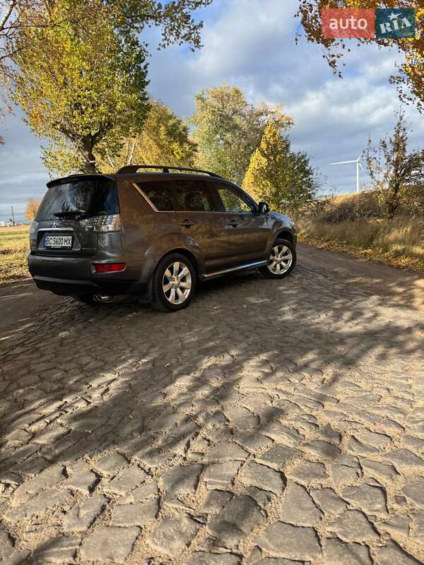 Внедорожник / Кроссовер Mitsubishi Outlander 2011 в Владимире фото 43 Внедорожник / Кроссовер Mitsubishi Outlander 2011 в Владимире