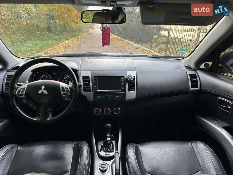 Внедорожник / Кроссовер Mitsubishi Outlander 2009 в Радивилове