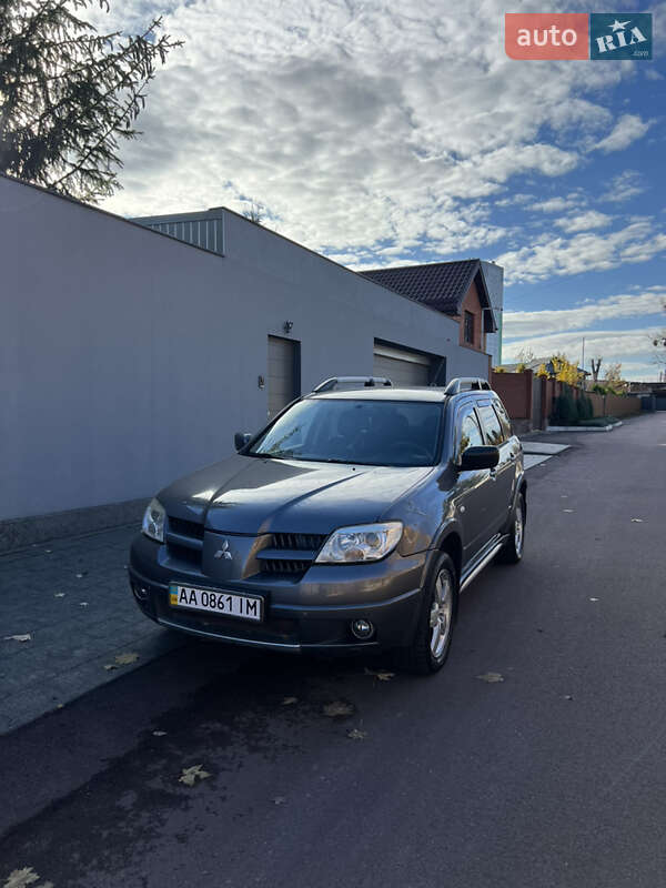 Внедорожник / Кроссовер Mitsubishi Outlander 2007 в Киеве фото 10 Внедорожник / Кроссовер Mitsubishi Outlander 2007 в Киеве