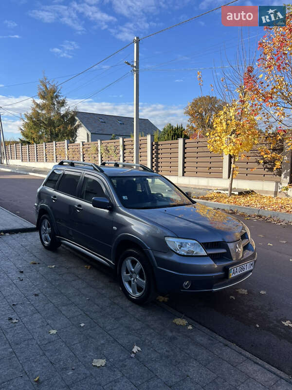 Внедорожник / Кроссовер Mitsubishi Outlander 2007 в Киеве фото 9 Внедорожник / Кроссовер Mitsubishi Outlander 2007 в Киеве