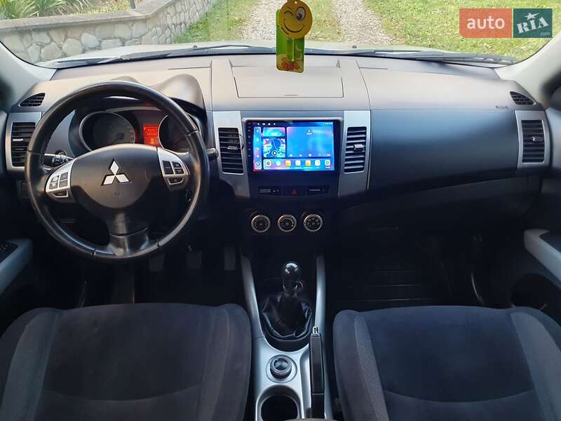 Внедорожник / Кроссовер Mitsubishi Outlander 2007 в Косове