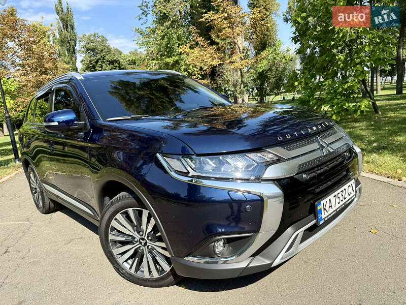 Внедорожник / Кроссовер Mitsubishi Outlander 2021 в Киеве фото 18 Внедорожник / Кроссовер Mitsubishi Outlander 2021 в Киеве