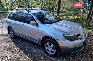 Внедорожник / Кроссовер Mitsubishi Outlander 2003 в Киеве