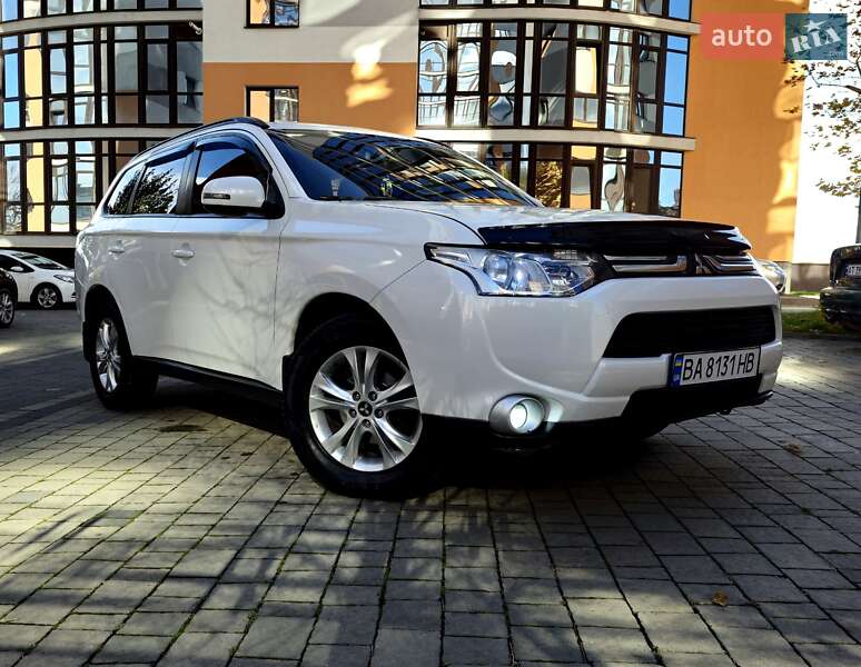 Внедорожник / Кроссовер Mitsubishi Outlander 2013 в Ивано-Франковске фото 2 Внедорожник / Кроссовер Mitsubishi Outlander 2013 в Ивано-Франковске