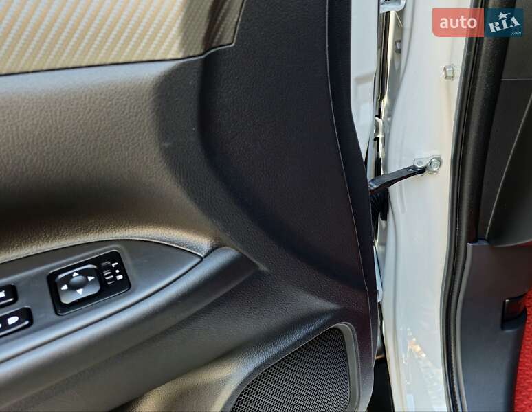 Внедорожник / Кроссовер Mitsubishi Outlander 2013 в Ивано-Франковске фото 45 Внедорожник / Кроссовер Mitsubishi Outlander 2013 в Ивано-Франковске