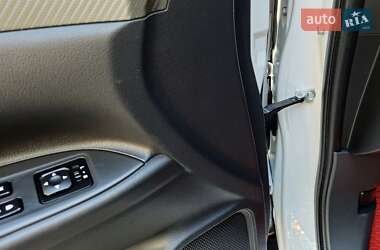 Позашляховик / Кросовер Mitsubishi Outlander 2013 в  фото 46 Позашляховик / Кросовер Mitsubishi Outlander 2013 в