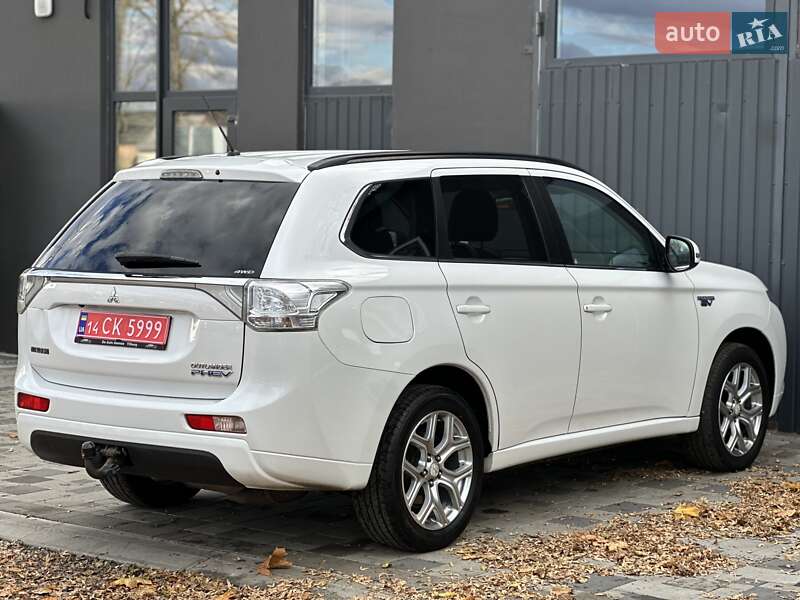 Позашляховик / Кросовер Mitsubishi Outlander 2013 в Івано-Франківську фото 13 Позашляховик / Кросовер Mitsubishi Outlander 2013 в Івано-Франківську
