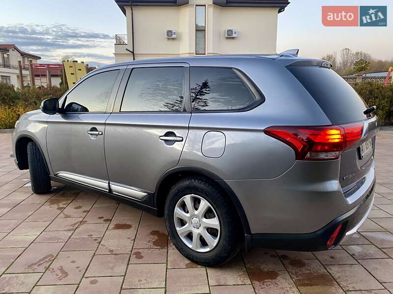 Позашляховик / Кросовер Mitsubishi Outlander 2018 в Києві фото 9 Позашляховик / Кросовер Mitsubishi Outlander 2018 в Києві