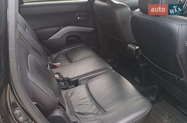 Позашляховик / Кросовер Mitsubishi Outlander 2008 в  фото 3 Позашляховик / Кросовер Mitsubishi Outlander 2008 в