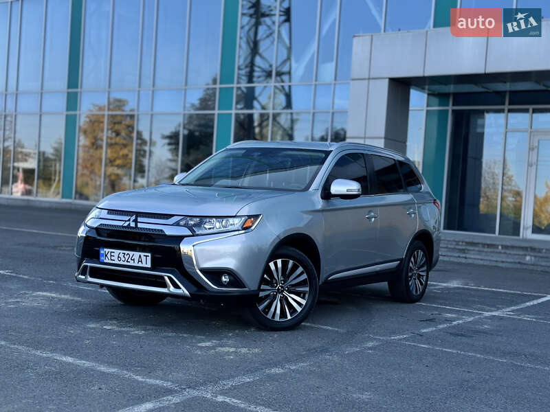 Внедорожник / Кроссовер Mitsubishi Outlander 2020 в Днепре фото 4 Внедорожник / Кроссовер Mitsubishi Outlander 2020 в Днепре
