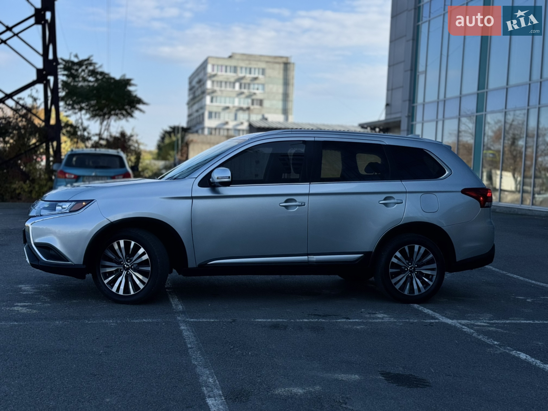 2020 Mitsubishi Outlander - мініатюра 10