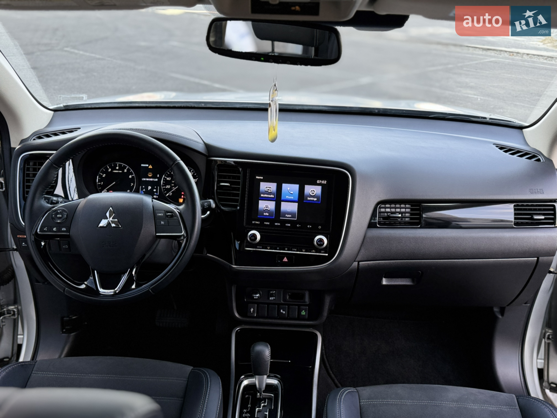 2020 Mitsubishi Outlander - мініатюра 28