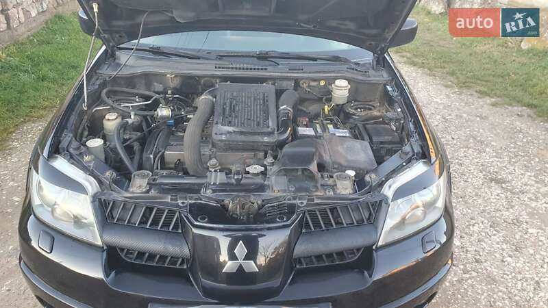 Внедорожник / Кроссовер Mitsubishi Outlander 2006 в Ивано-Франковске