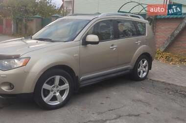 Внедорожник / Кроссовер Mitsubishi Outlander 2010 в Киеве