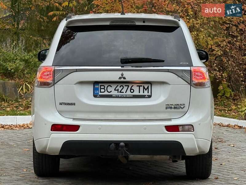 Внедорожник / Кроссовер Mitsubishi Outlander 2014 в Дрогобыче фото 24 Внедорожник / Кроссовер Mitsubishi Outlander 2014 в Дрогобыче