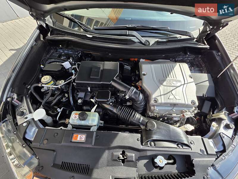 Внедорожник / Кроссовер Mitsubishi Outlander 2018 в Виннице