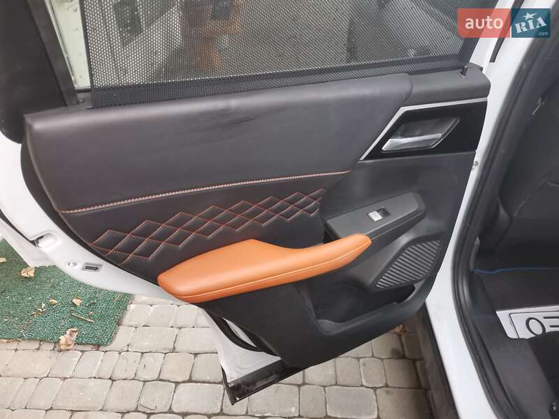 Позашляховик / Кросовер Mitsubishi Outlander 2023 в Полтаві фото 15 Позашляховик / Кросовер Mitsubishi Outlander 2023 в Полтаві