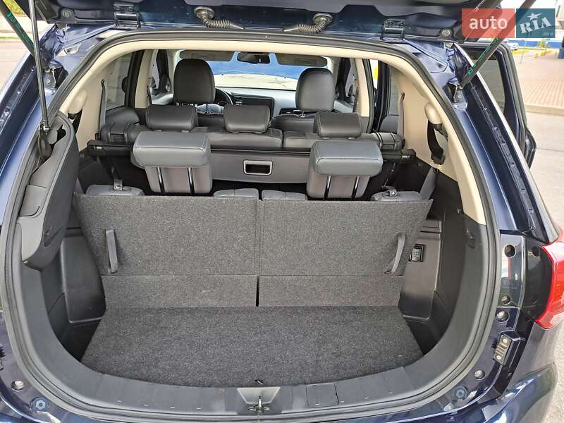 Внедорожник / Кроссовер Mitsubishi Outlander 2022 в Борисполе фото 30 Внедорожник / Кроссовер Mitsubishi Outlander 2022 в Борисполе