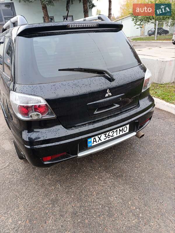 Внедорожник / Кроссовер Mitsubishi Outlander 2008 в Андреевке