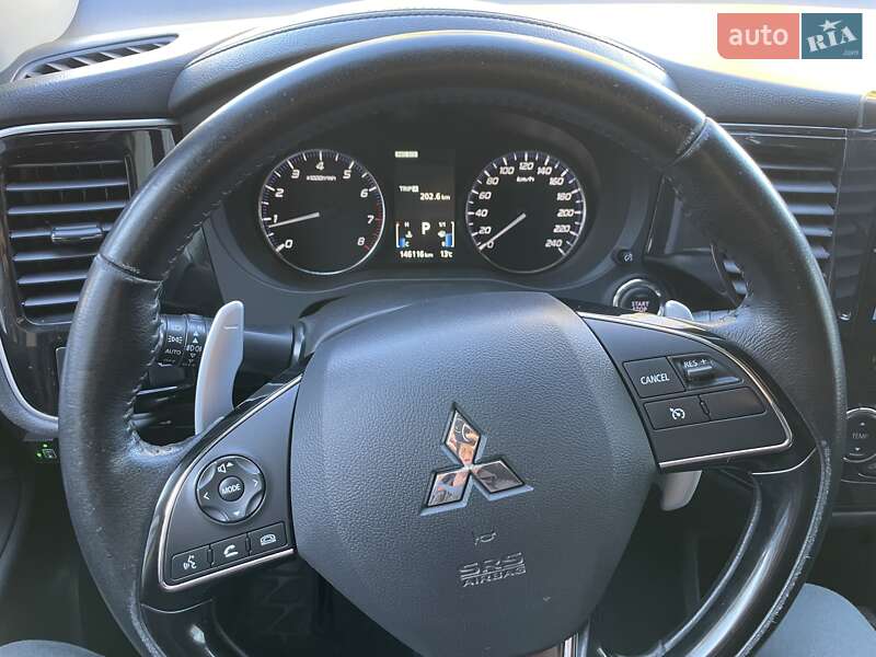 Внедорожник / Кроссовер Mitsubishi Outlander 2015 в Киеве фото 20 Внедорожник / Кроссовер Mitsubishi Outlander 2015 в Киеве